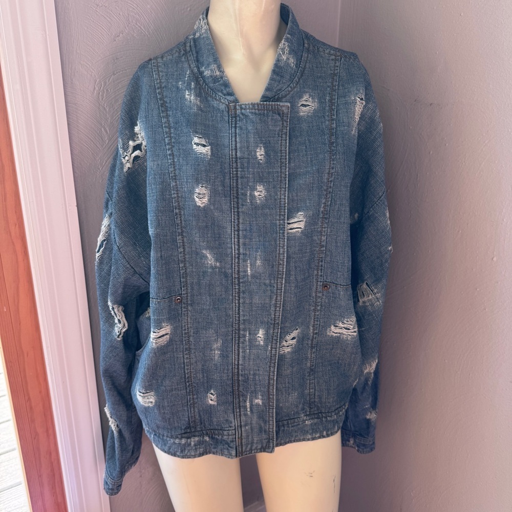 Free people denim, distressed, blue, jean jacket, size, large cotton NWT - Picture 2 of 14
